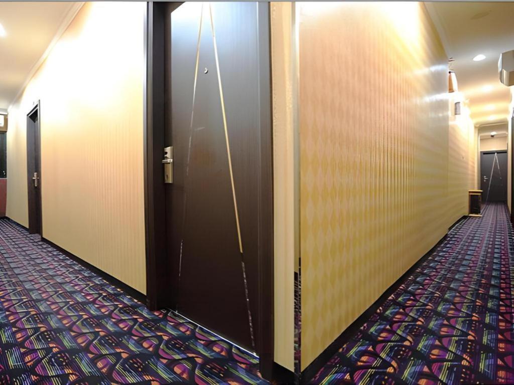 ホテル ロヴィ ブティック ジャカルタ エクステリア 写真